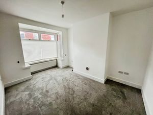 Lounge- click for photo gallery